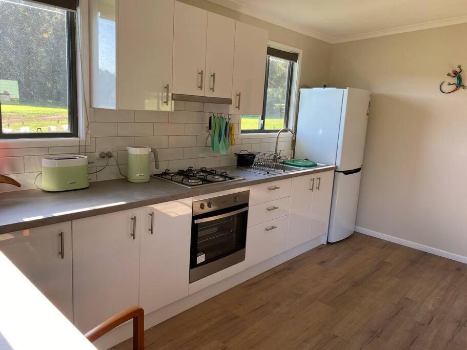 Pinbarren Green Lodges Noosa Kültér fotó